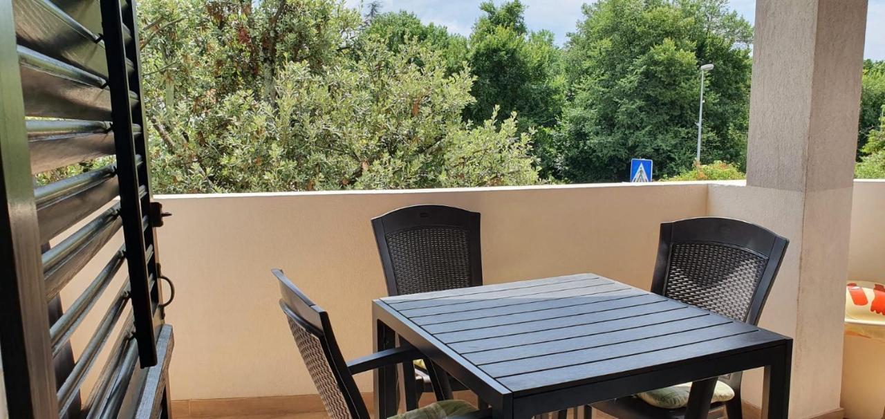 Apartmani Sonia Нивице Экстерьер фото