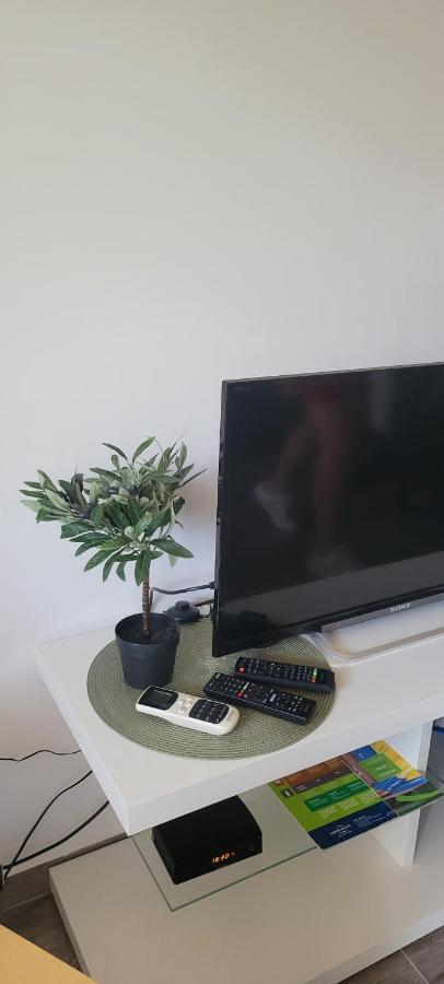 Apartmani Sonia Нивице Экстерьер фото