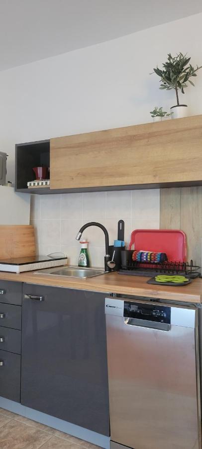 Apartmani Sonia Нивице Экстерьер фото
